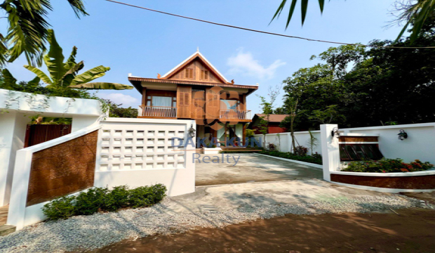Wooden House For Sale in Krong Siem Reap-Near River